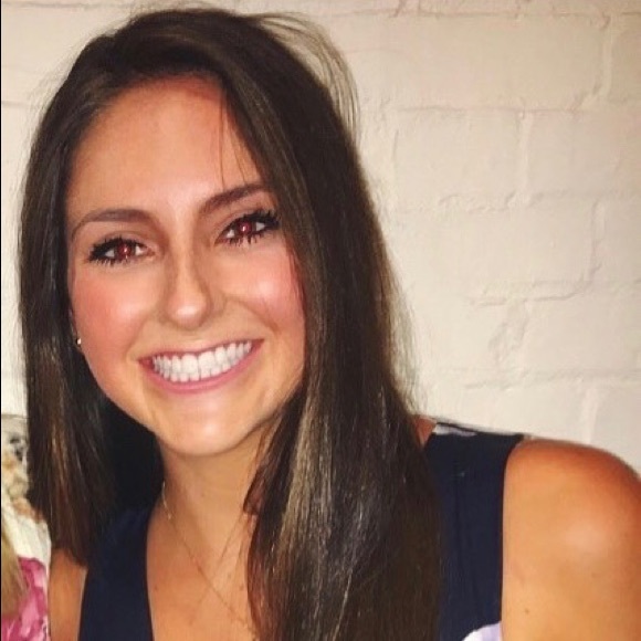 Meet your Posher, Elena - Picture 1 of 1